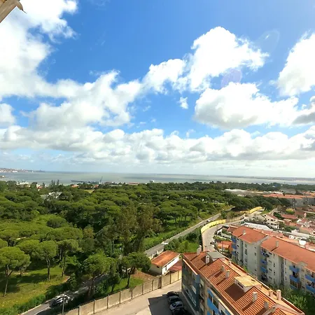 Almada, Renovated T1 1 Apartment, Laranjeiro Almada