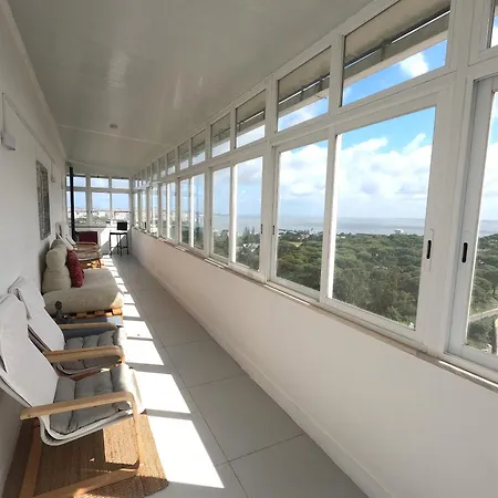 Almada, Renovated T1 1 Apartment, Laranjeiro Apartmán