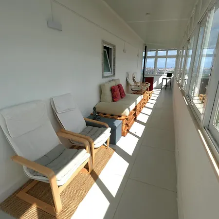 Almada, Renovated T1 1 Apartment, Laranjeiro Apartmán
